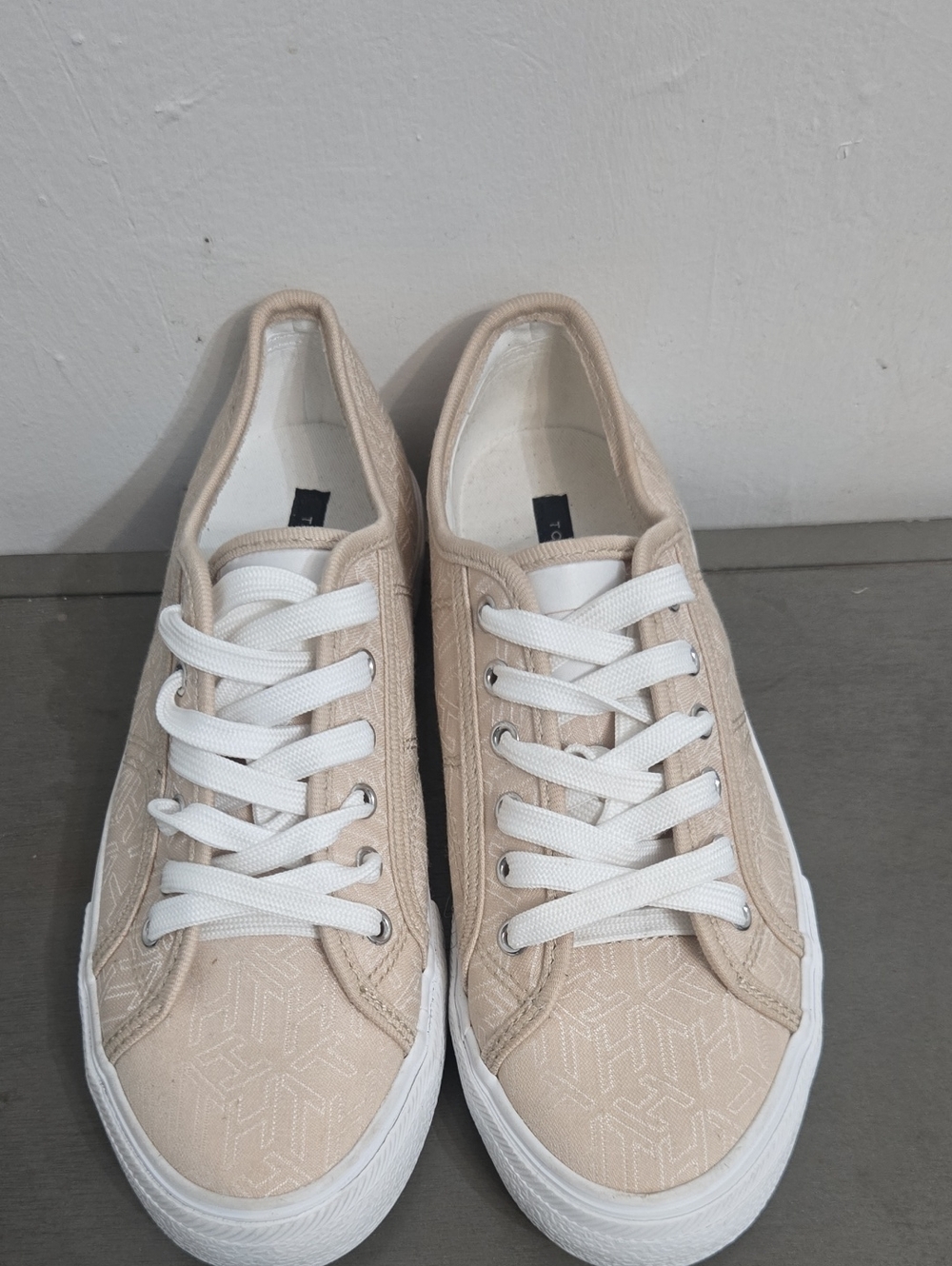 Tommy Hilfiger Beige Canvas Low-Top Sneakers